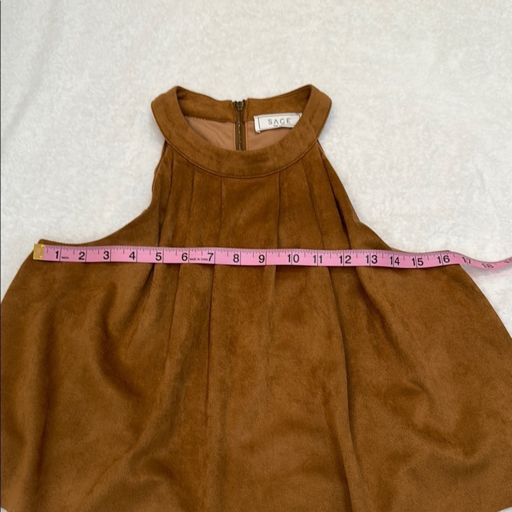Sage The Label Brown Asymmetrical Pleated Blouse sleeveless Size Small - Picture 9 of 11